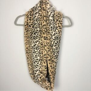 CHARMING CHARLIE | NEW Faux Fur Leopard Animal Print Infinity Circle Scarf